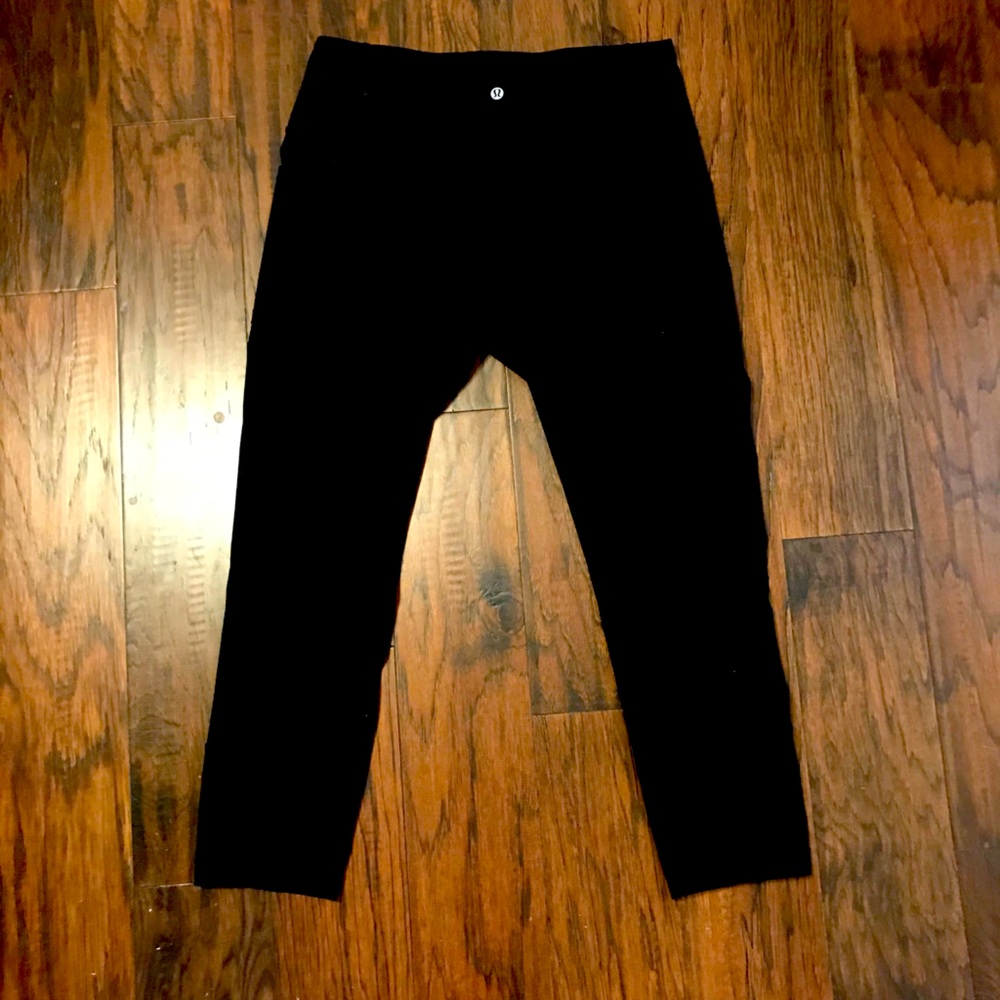 Lululemon High-Rise Crop Leggings